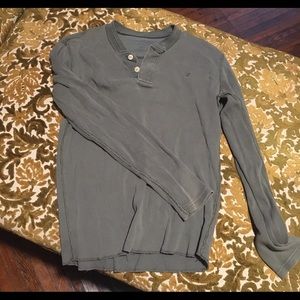 Men’s Small AE Shirt